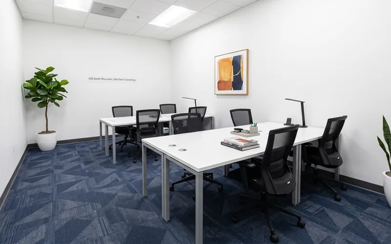 Hot-desk coworking at HQ South Mountain
